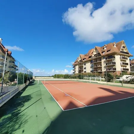 Apartment Seaside With Tennis And Swimming Pool *